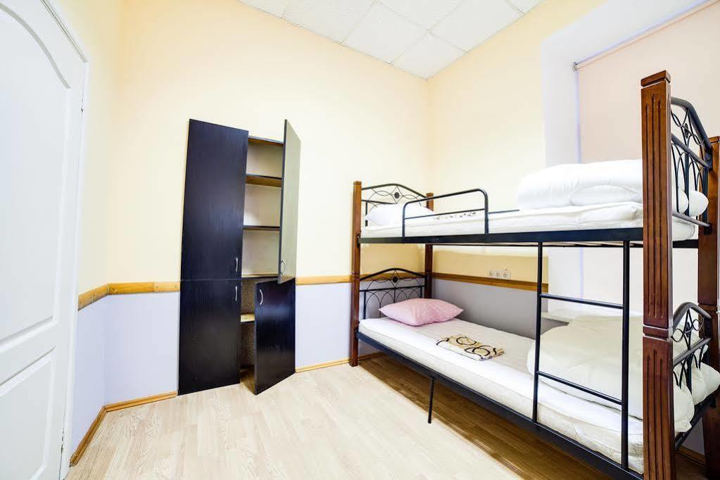 Night & Day Hostel Kiev Dış mekan fotoğraf