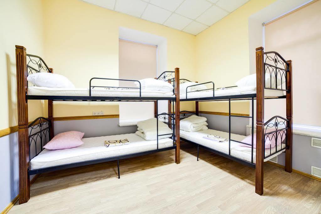 Night & Day Hostel Kiev Dış mekan fotoğraf