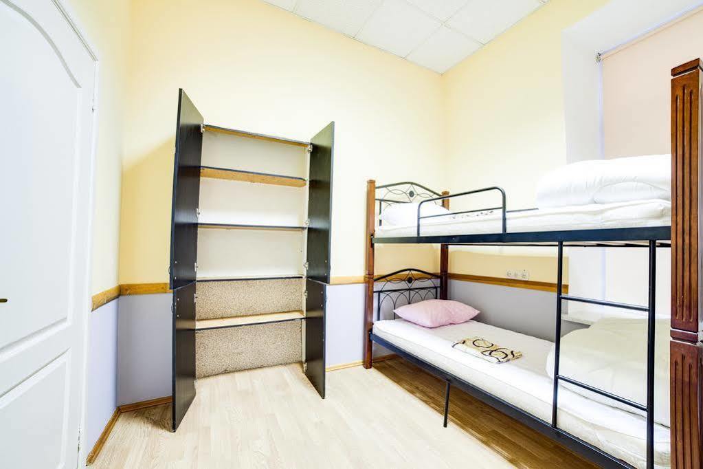 Night & Day Hostel Kiev Dış mekan fotoğraf